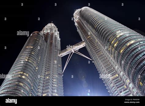 The Petronas Towers In Kuala Lumpur At Night Stock Photo Alamy
