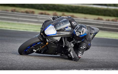 YAMAHA Moto Sportive YZF R1M 2020