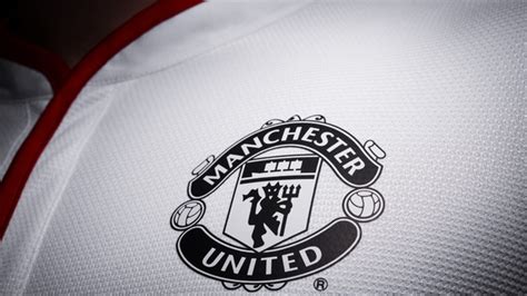 Manchester united logo hd wallpaper wallpaper flare. Manchester United Logo HD, HD Sports, 4k Wallpapers ...