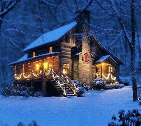 Pin By Graham Maggs On Christmas Cabin Cabins In The Woods Cabin In