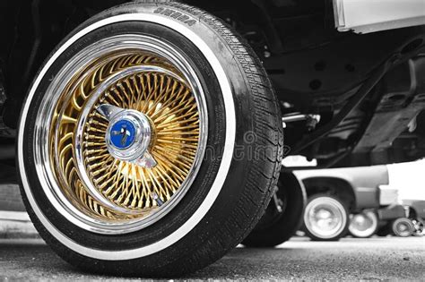 Dayton Gold Wire Wheel Lowrider Car Show Spinners Chrome Rims Car Meet