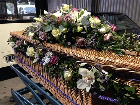 The Floral Art Studio Funeral Flowers Casket Flowers Funeral Sprays