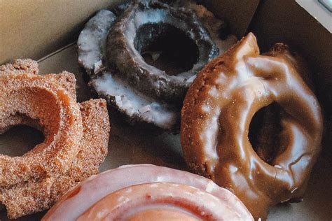 40 Types Of Donuts From Around The World Will Fly For Food