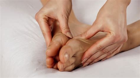 The Complete Foot Reflexology Self Healing System