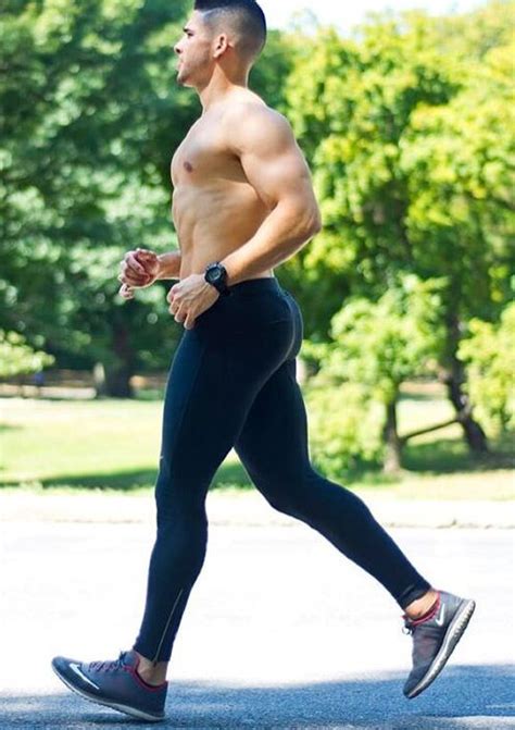 Shirtless Muscle Man Walking In Tights With A Great Ass Butt Hombres