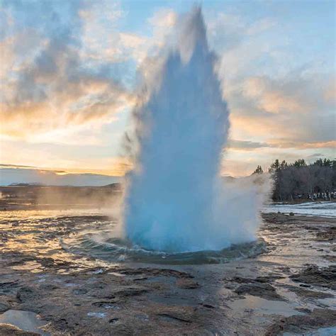 Geysir Geothermal Area For School Trips To Iceland