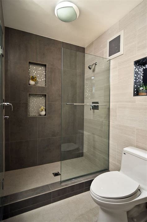 14 Small Bathroom With Shower