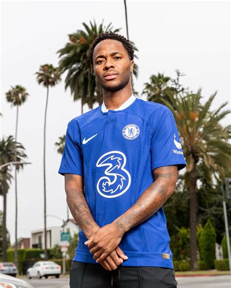 Raheem Sterling Becomes First Signing Of Chelseas New Era Inquirer