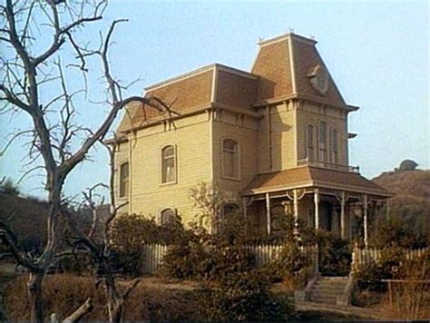 Psycho House 17 Pics