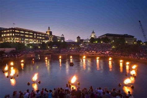 Riverwalk Before The Fires Are Lit Ignite Providence
