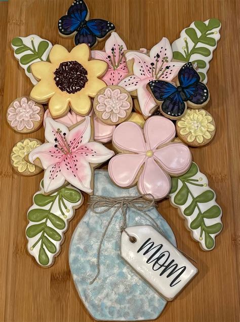 Mothers Day Bouquet Cookie Cutter And Fondant Cutter Set