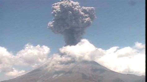 Mexicos Colima Volcano Erupts Twice In One Morning The Weather