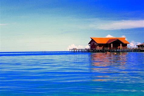 Pantai Derawan Keindahan Surga Di Timur Kalimantan