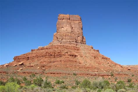 With very few people choosing to take this drive, it provides a feeling of remoteness you do not get on the monument valley drive. Valley of the Gods, UT