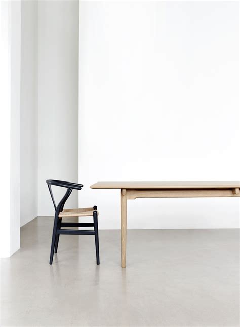 The y chair is perhaps wegner's most celebrated work. CH24 Wishbone Chair / Y-Chair Stuhl Carl Hansen & Søn ...