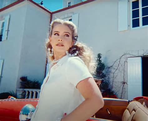 Lana Del Rey Shares Video For Her New Song “chemtrails Over The Country Club” X1039
