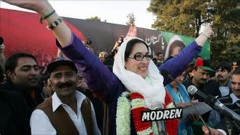 Pakistan Police Detained Over Benazir Bhutto Murder Bbc News