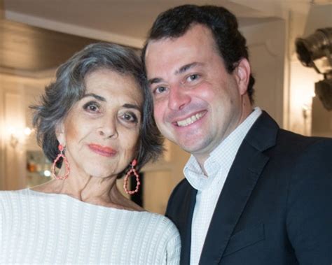 Os alvos foram o diretor de tv joão de faria daniel, filho da atriz betty faria com o diretor daniel filho, e o empresário leandro martins de almeida. Filho de Betty Faria e Daniel Filho é investigado por ...