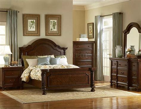 Dark Brown Finish Traditional Bedroom Woptional Items