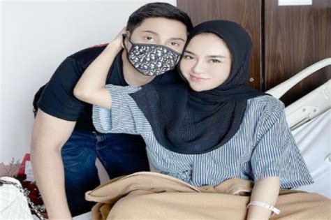 Wah Foto Suami Medina Zein Selingkuh Viral Seperti Apa Entertainment