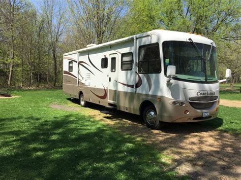 We had our RV custom painted. Here's what the process was like... - RV