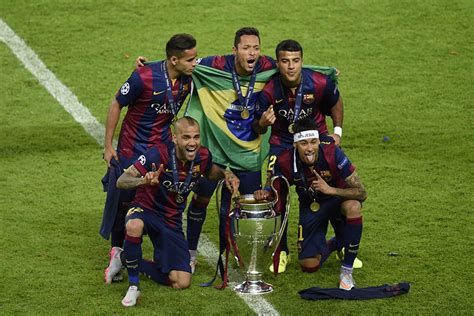 Neuer, thiago alcântara, coman e cia dão o sexto título da liga dos campeões ao bayern depois de derrotar o psg na grande final do torneio 2019/2020 e. Juventus e barcelona na final da liga dos campeoes ...