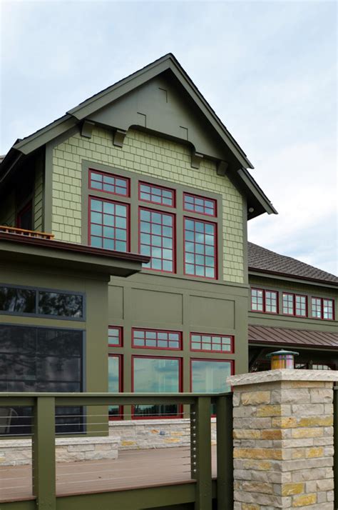 Find your favorite 2021 color with the help of valspar. This is a great house and bold color scheme!