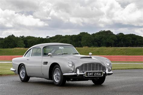 James Bonds Nostalgic Aston Martin Db5 Is Ready Gtspirit