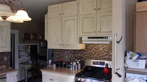 Accordingly, the uk kitchen cabinets are available in different colors, materials, and designs, and their sizes are adjustable as necessary. Best Wood For Kitchen Cabinets - Carpentry - DIY Chatroom ...