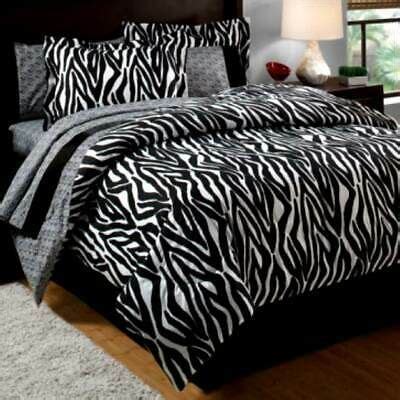 Sweet peaches bedding says it is a children's bedding site but they offer lots of teen bedroom decor ideas and funky comforters like zebra print look how these lime green walls set off the hot pink and the zebra print teen bedding from jc penny. ZEBRA PRINT BLACK GRAY JUNGLE STRIPE QUEEN COMFORTER ...