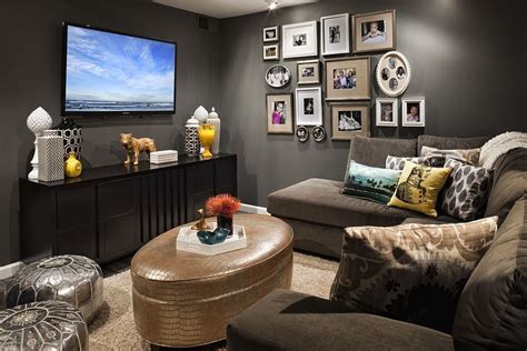 Designing and transforming your cramped space with these small living room ideas is going to be a lot of fun! 20 Small TV Rooms That Balance Style with Functionality ...