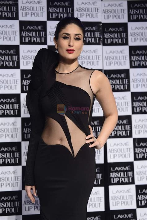 Kareena Kapoor Walk The Ramp For Gaurav Gupta Show At The Grand Finale Of Lakme Fashion Week On