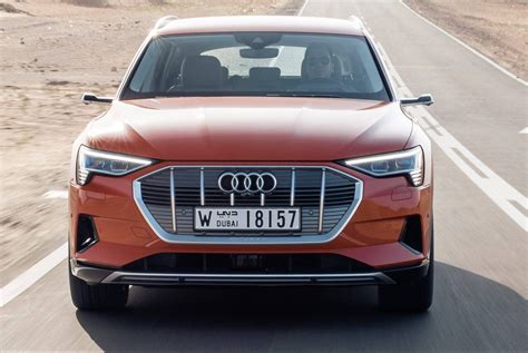Novo Audi Q3 E Elétrico E Tron Chegam Ao Brasil Em 2020 Quatro Rodas