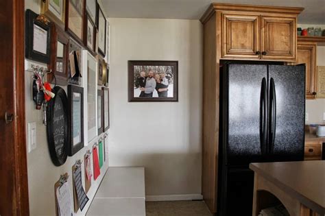 This instructable will show you how to build a kitchen side table (buffet) with a small cabinet! Building a Kitchen Pantry on a Budget