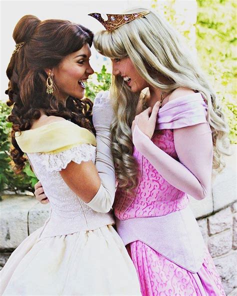 Aurora And Belle Cosplay Pinterest Princesas Princesa De Disney Y De Disney