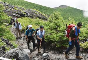 Mount Fuji Trails In Shizuoka Prefecture Open For Season The Japan Times