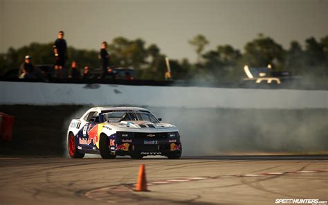 Chevrolet Camaro Drift Burnout Smoke Hd Wallpaper Cars Wallpaper Better