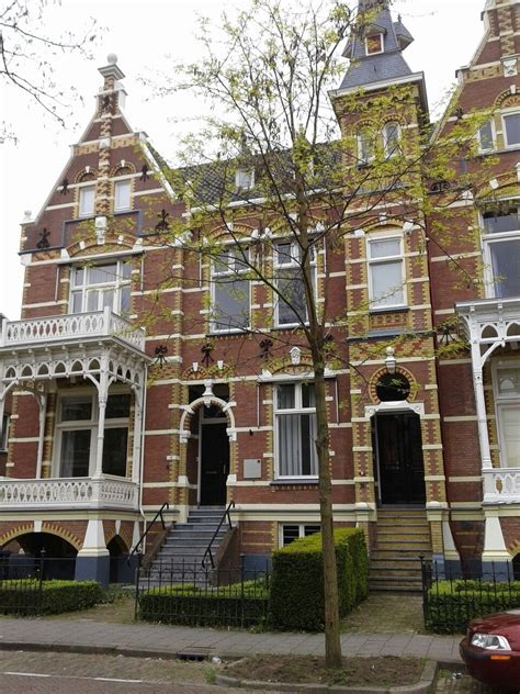 Zwolle is a city and municipality in the northeastern netherlands. Statige woning in Zwolle