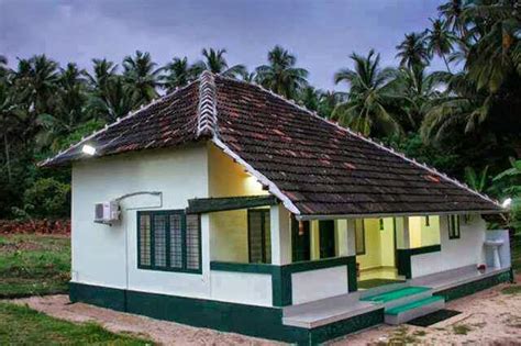 A simple south indian home houses indian homes home home decor. designs+(11).jpg (640×426) | Village house design, Kerala ...