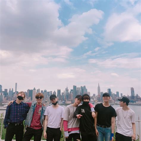 Tumblr is a place to express yourself, discover yourself, and bond over the stuff you love. TWITTER/TRANS BTS Twitter 160624