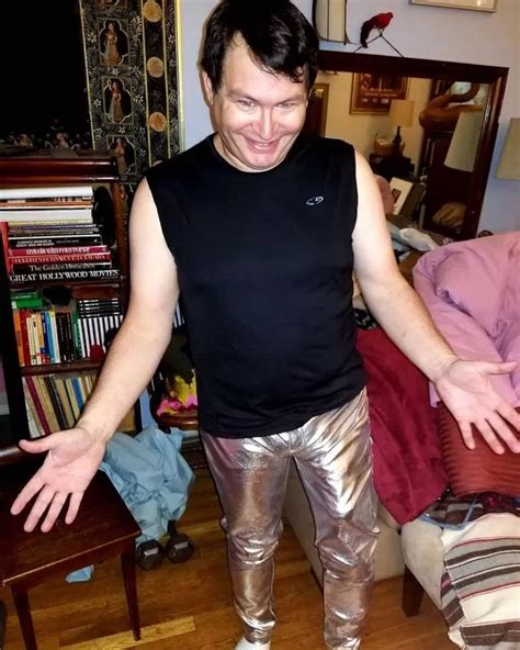 Man With World S Largest Penis Can T Wear Tight Clothes As Bulge Keeps Growing