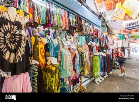 thailand,-bangkok,-chatuchak-market,-display-of-women-s-clothing-stock-photo-alamy