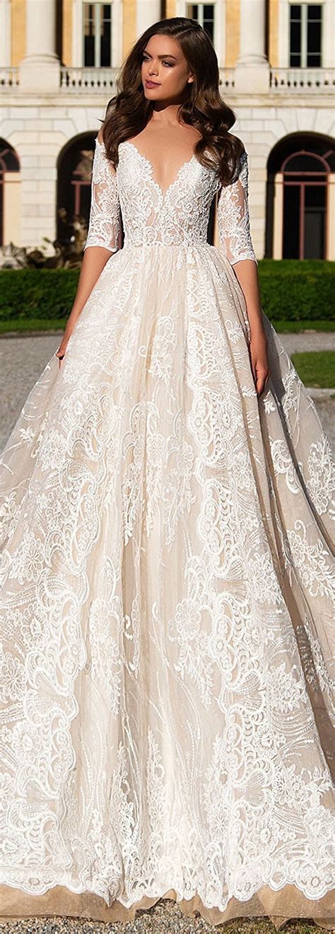 Fabulous Fall Wedding Dresses For Every Type Of Bride