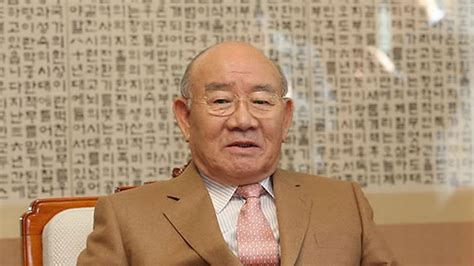 Jun 02, 2021 · 40여 년 전 전두환 군사 정권을 비판하는 발언을 했다 징역형을 받았던 20살 청년이 환갑을 넘겨 진행된 재심을 통해 무죄를 선고받았다. 검찰도 인정한 5·18 헬기사격…전두환 기소 '결정적 증거' | SBS 뉴스