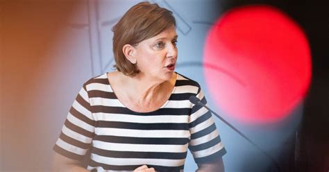 Wird der lockdown für schulen verlängert? NRW: Präsenzunterricht und Lockdown - Schulleiter ...