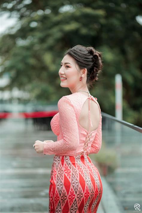 Wyne Wyne Is Gorgeous With Traditional Dress Myanmar Models Db