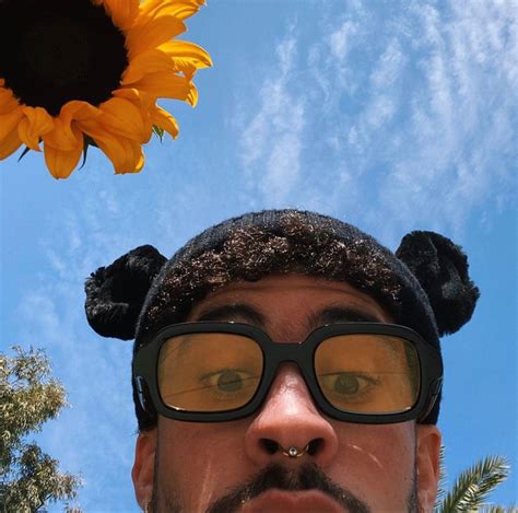 Best bad bunny wallpapers 2021 bad bunny wallpaper cartoon and bad bunny purple. benito en 2021 | Fotos de bad bunny, Imagenes de bad bunny ...