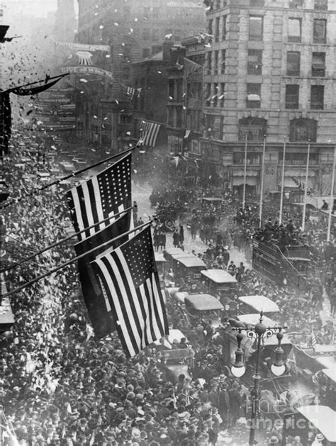 Crowds In New York City Armistice Day November 11 1918 Marking The