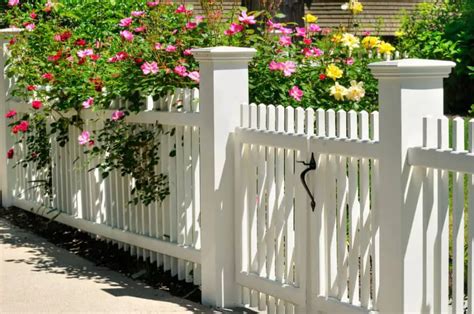 Best White Picket Fence Ideas Designs Pictures In 2023 Own The Yard