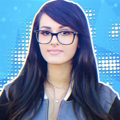 Sssniperwolf Sssniperwolf Famous Youtubers Hollywood Stars